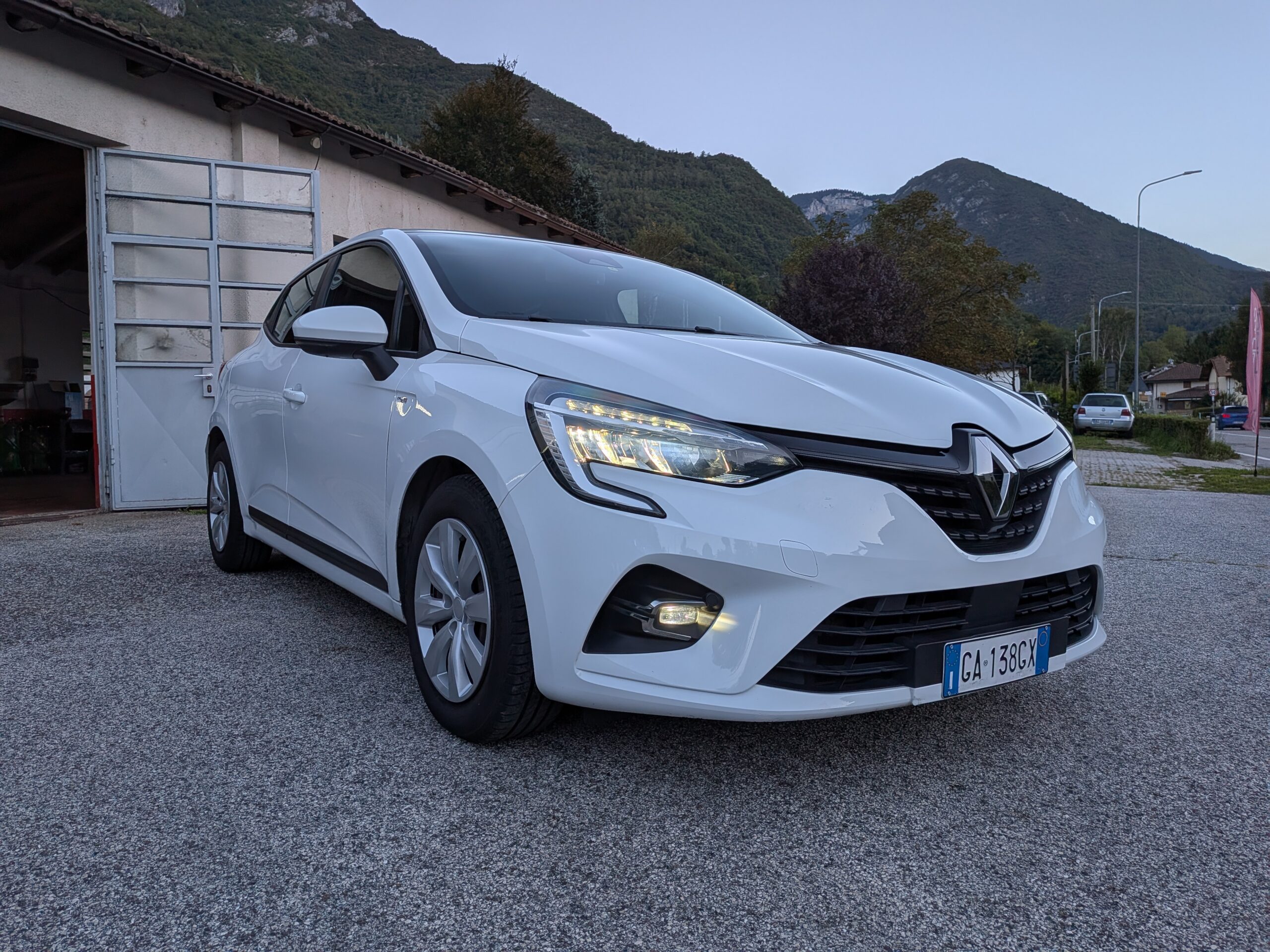 clio3487 (1)